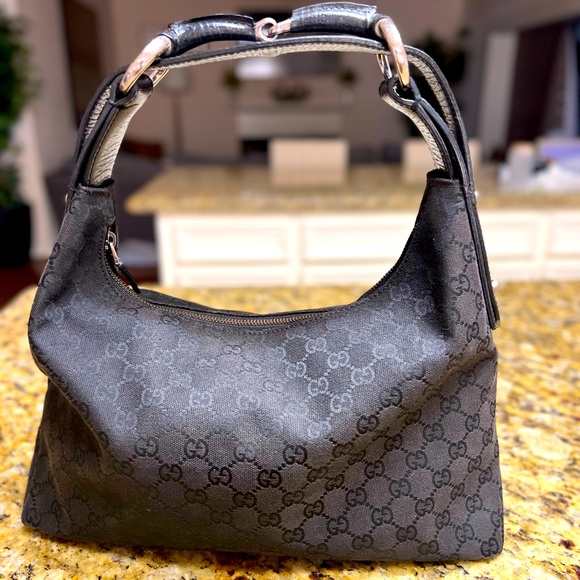 Large hobo Gucci purse - Picture 2 of 5